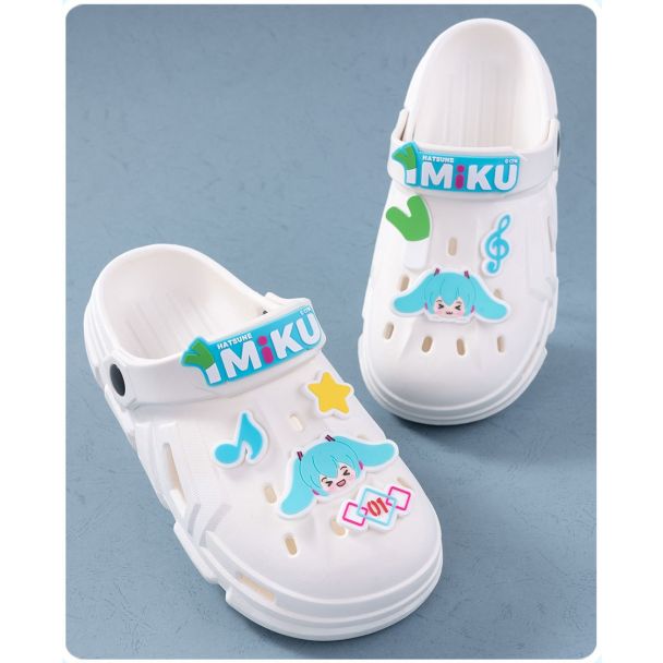 Moeyu Goods 39 Crocs