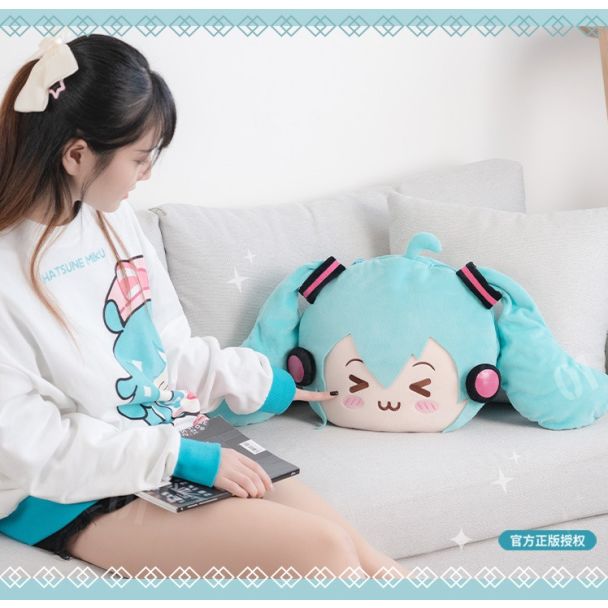Moeyu Goods Multifunctional Plushie Blanket